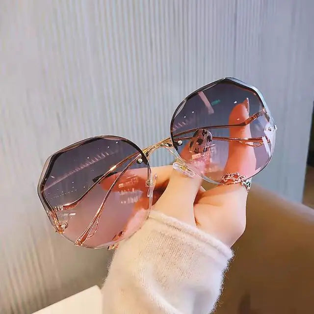 Stylish Rimless Sunglasses With Gradient Lenses