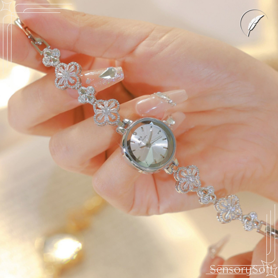 Women's Zircon-Encrusted Clover Wristwatch – Gold and Silver Options