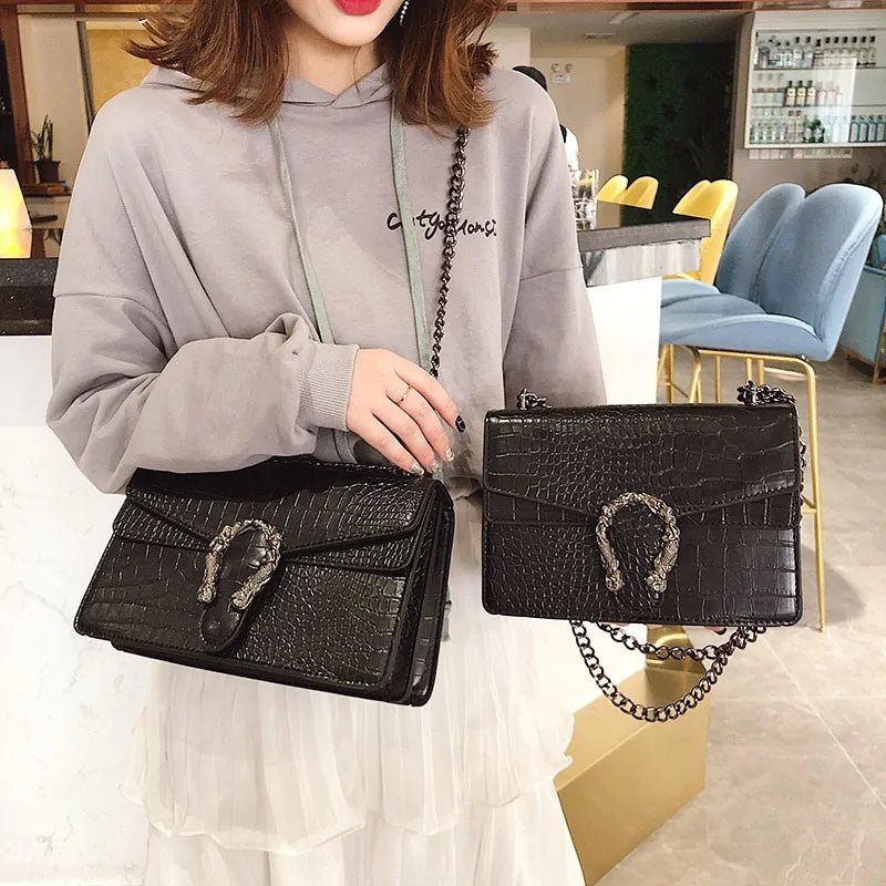 Casual Shoulder Handbag – Serpentine Pattern Crossbody Elegance - SensorySoft