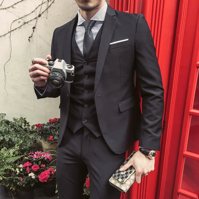 Casual Suit for Business and Wedding Attire in Sophisticated Black
