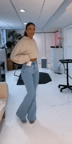 Lutrivo Flare Jeans™ – The Ultimate Confidence Booster - SensorySoft