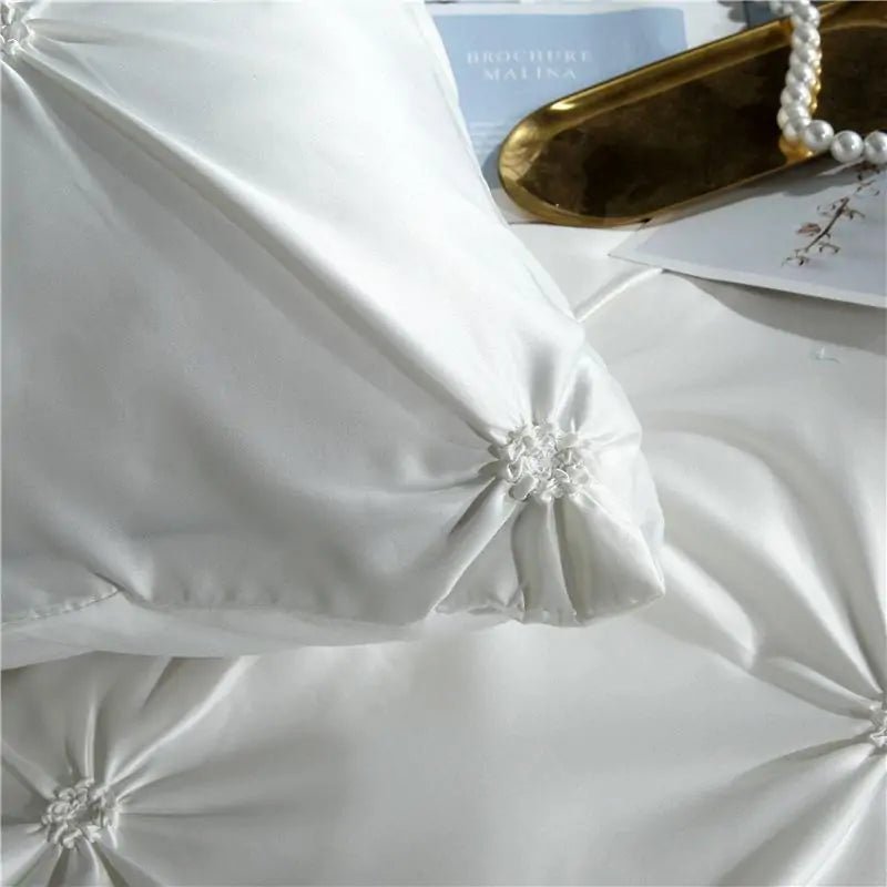 Luxury Silk Bedding Set - SensorySoftShop