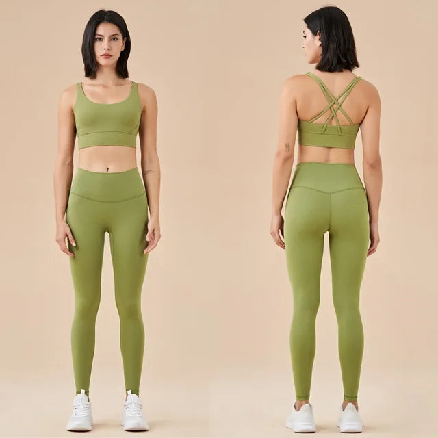 Ladies Yoga Wear and Gym Fitness Clothing