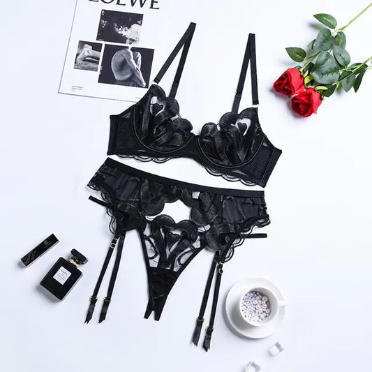 Luxury Comfort Heart Embroidered Underwear Set