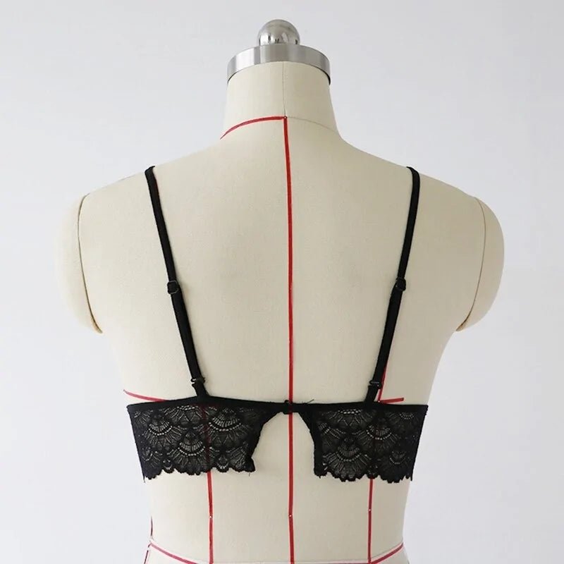 Black Lace Bra – Unleash Your Inner Confidence - SensorySoft